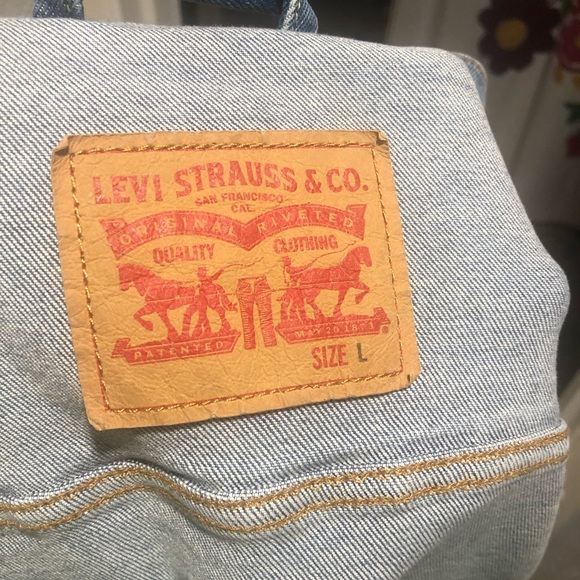 Levi’s trucker jacket - Picture 3 of 3
